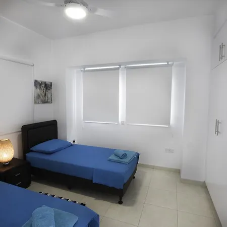 Amelie - Konnos Beach Villa *