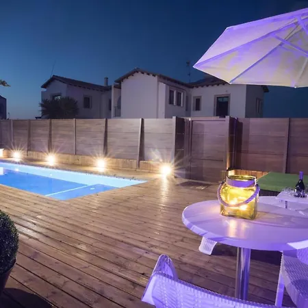 Amelie - Konnos Beach Villa