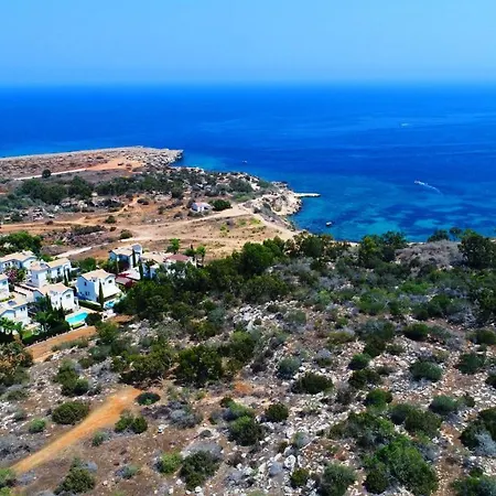 Amelie - Konnos Beach Villa *