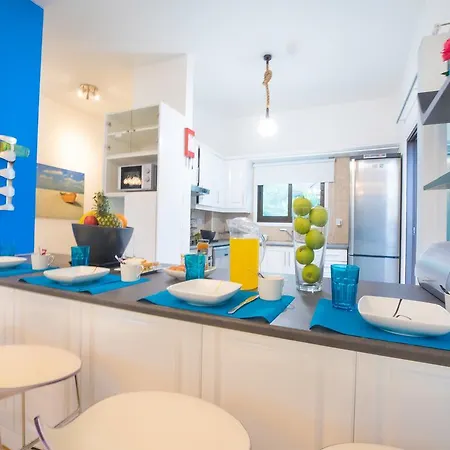 Amelie - Konnos Beach Villa